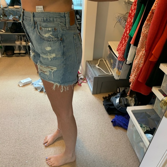 levis high rise 501 short - Picture 4 of 12